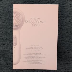 Mary Kay White Skincare Tool for Radiant Skin